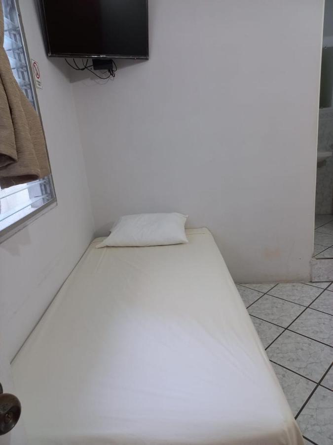 Hostal Tah Itza Flores Luaran gambar